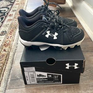 Boys UA Leadoff Low RM Jr. Cleats